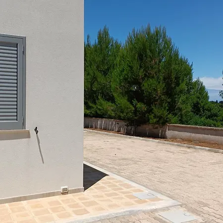 Smilax - Hydruntum Affittacamere