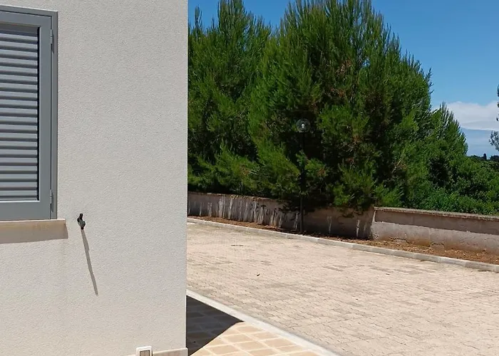 Smilax - Hydruntum Konukevi